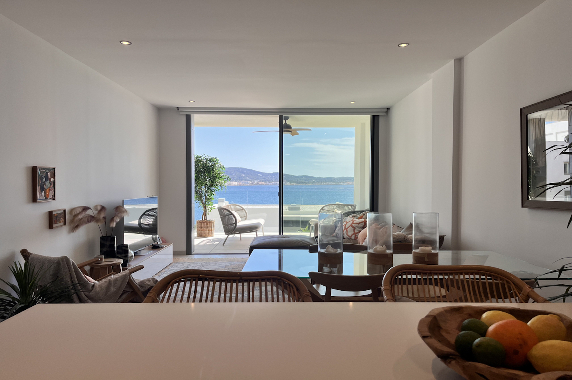 Resa Estates Ibiza apartment for sale te koop zeezicht sea views Cala gracio living sea views .jpeg